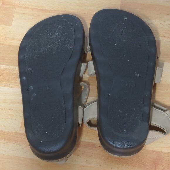 SAS Sorrento Tan Leather T-Strap Comfort Sandals - Size 7M - Picture 11 of 15